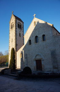 Église romane du XIIe siecle photo