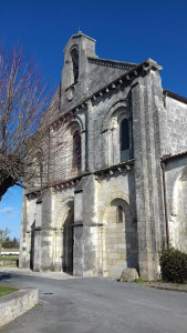 Église romane Sainte-gemme photo