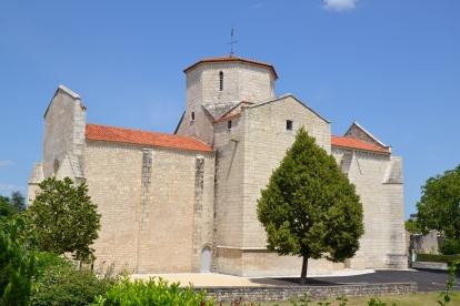 Eglise Saint-Aubin (La-Plaine) photo