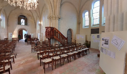 Église Saint-Baudelle photo