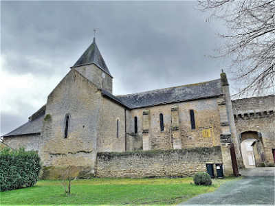 Église Saint-Denis d'Aubigné-sur-Layon photo