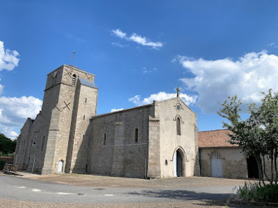 Église Saint-Hilaire (de Clessé) photo