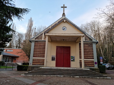 Église Saint-Joseph-de-Buzenval photo