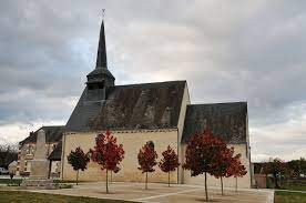 Eglise Saint Laurian de Loreux photo