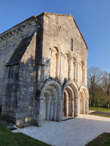 Eglise Saint-Martin de Ladiville photo