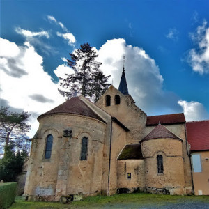 Eglise Saint-Pierre à Champillet photo
