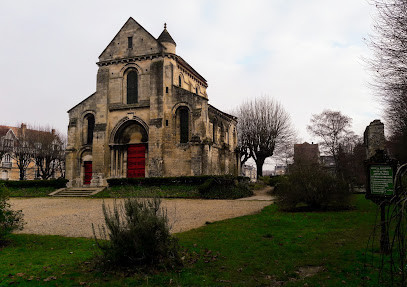 Église Saint-Pierre-au-Parvis de Soissons photo