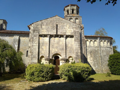 Église Saint-Pierre de Thaims photo