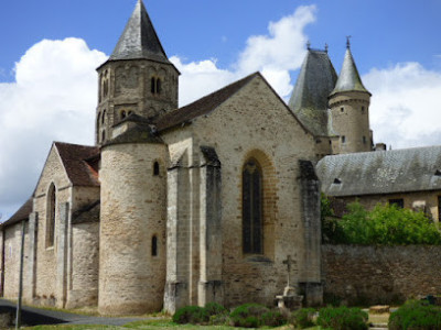 Église Saint-Pierre-ès-Liens de Jumilhac-le-Grand photo