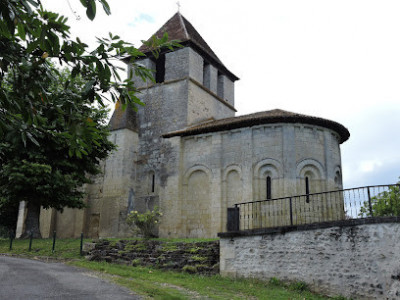 Eglise Saint-Pierre Et Saint-Paul photo