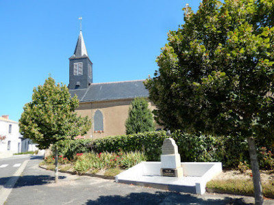 Eglise Saint-Urbain (St Urbain) photo