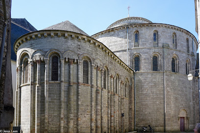 Eglise Sainte-Croix de Quimperlé photo