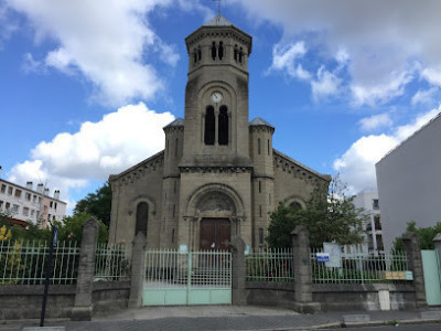 Église Sainte-Jeanne-d'Arc de la Mutualité photo