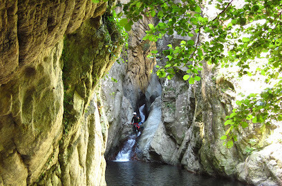 Extérieur Nature : canyoning, accrobranche, rafting Pyrénées Orientales (66). photo