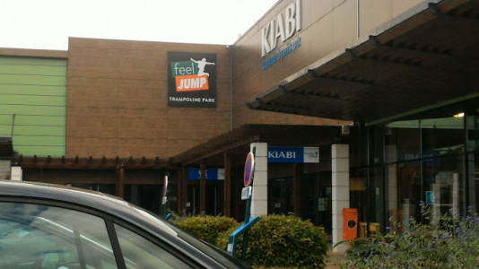 Feel Jump Trampoline Park Flins Aubergenville photo