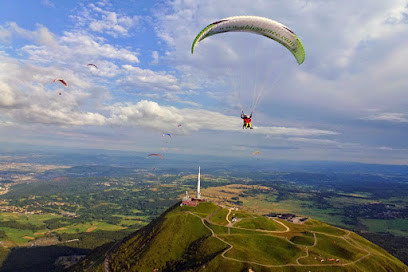 Flying Puy De Dôme photo