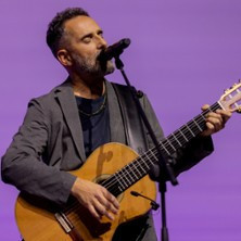 Jorge Drexler - Europe 2024. Voix et guitare photo