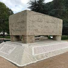 Le Monument des Deportés photo