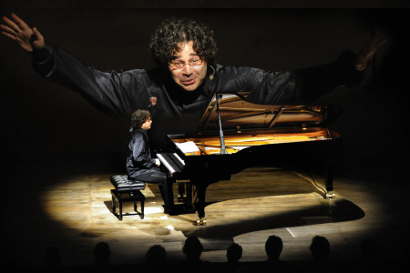 LE PIANISTE AUX 50 DOIGTS photo