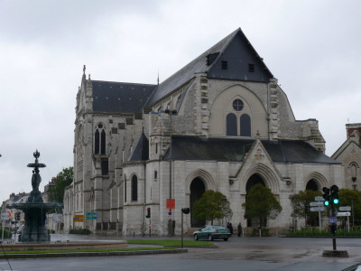 L'Église Saint-Paterne. photo