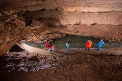 Les Grottes d'Azé photo