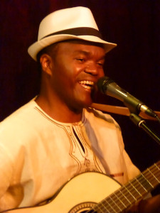 Louis Essem : De Sète à Yaoundé chanson française et camérounaise photo