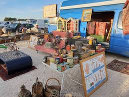 Marché du livre, du vinyle et de la carte postale à Quiberon photo