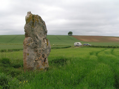 Menhir de l'étang de Chénevry photo