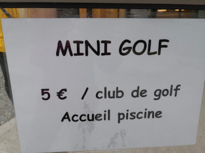Mini golf photo