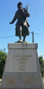 Monument aux Morts de Pompiey photo