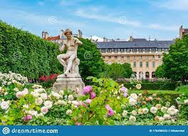 Palais-Royal Garden photo