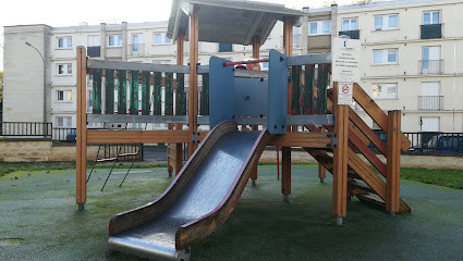 Parc à jeux pour enfants     photo