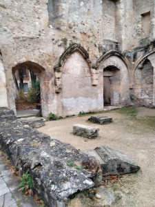 Ruines du couvent des Jacobins. photo