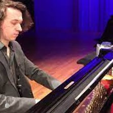 Schumann Brahms Liszt Piano à la Lueur des Bougies photo