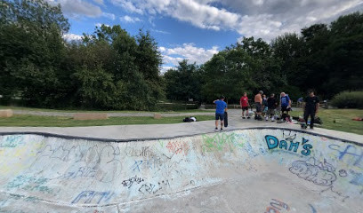 Skatepark (bowl) Montevrain photo