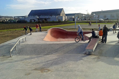Skatepark de Beaumont-en-Véron photo