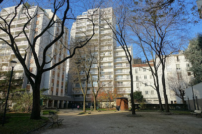 Square des Suisses photo