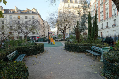 Square Robert-Montagne photo