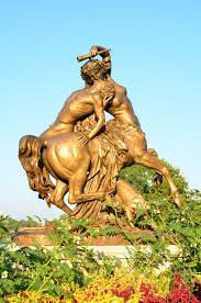 Statue Centauresse et Faune photo