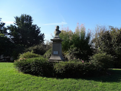 Statue de Francis Robert photo