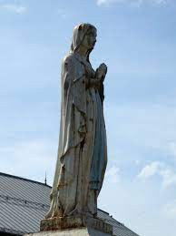 Statue de la Vierge de Lourdes photo