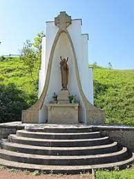 Statue de la vierge Marie photo