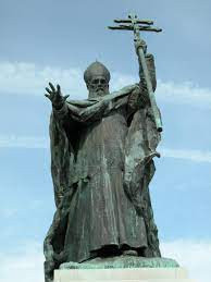 Statue du Cardinal Lavigerie photo