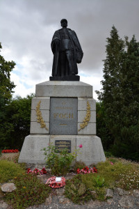 Statue du maréchal Foch photo