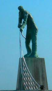 Statue en hommage aux Pêcheurs photo