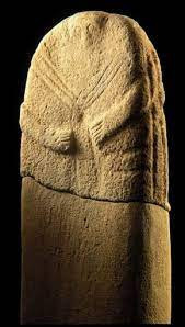 Statue-Menhir photo
