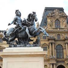 Statue de Louis XIV photo