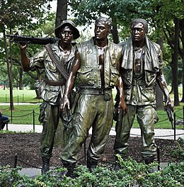 Statut monument au soldats photo