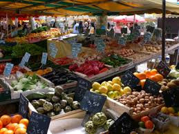 Venez découvrir le marché provençal à le Beausset photo