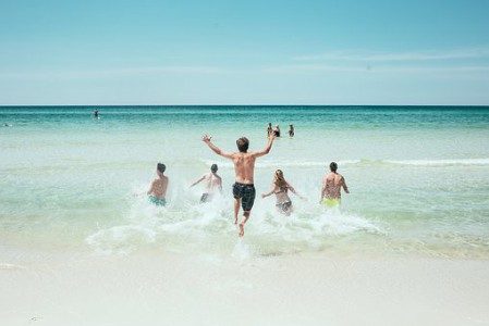 Venez prendre le soleil sur la Plage du Bois de Cise  photo